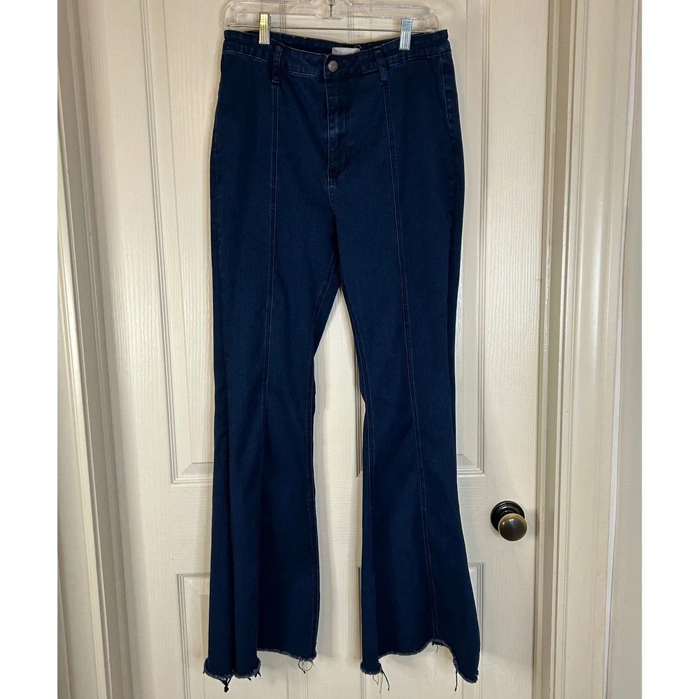 Altard State Women's Size 32 Dark Wash Denim Flare‎ Leg Jeans